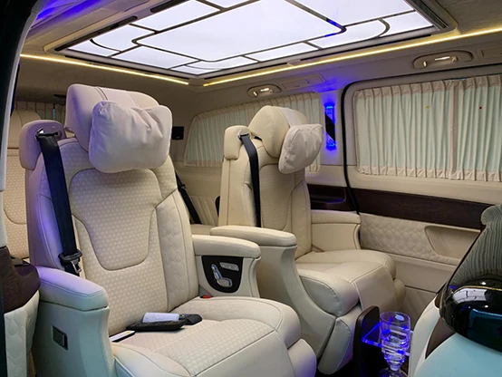 Mercedes-Benz V250 autóbelső testreszabása