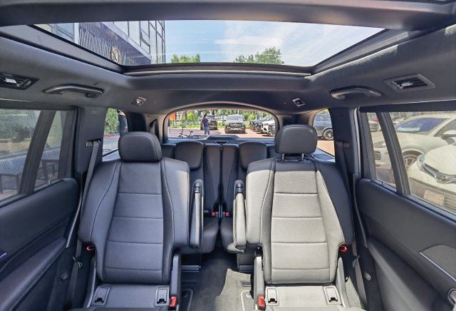 2022-es Mercedes-Benz GLS450 Hatüléses luxus kapitányülés
