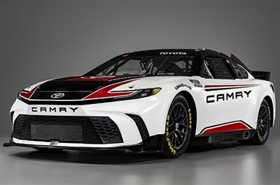 A Toyota Camry NASCAR Racing hivatalos térképe jövő év februárjában jelenik meg.