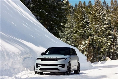 2024 Land Rover Sport 7 darabra korlátozott