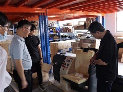 A Xiamen Kench és a Toyota Alphard márkakereskedő nagyszerű együttműködése